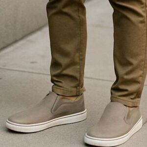 Timberland Leather Slip-On Sneakers – Men’s Size 8/8.5